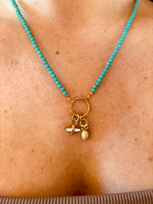 Collar, fantasía hechizo