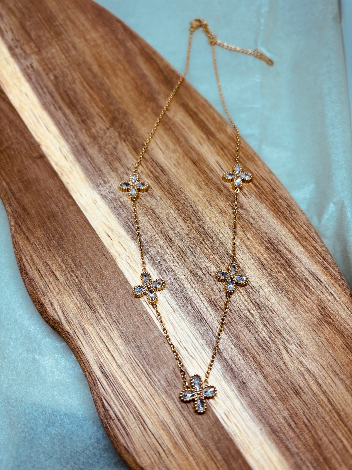 COLLARES