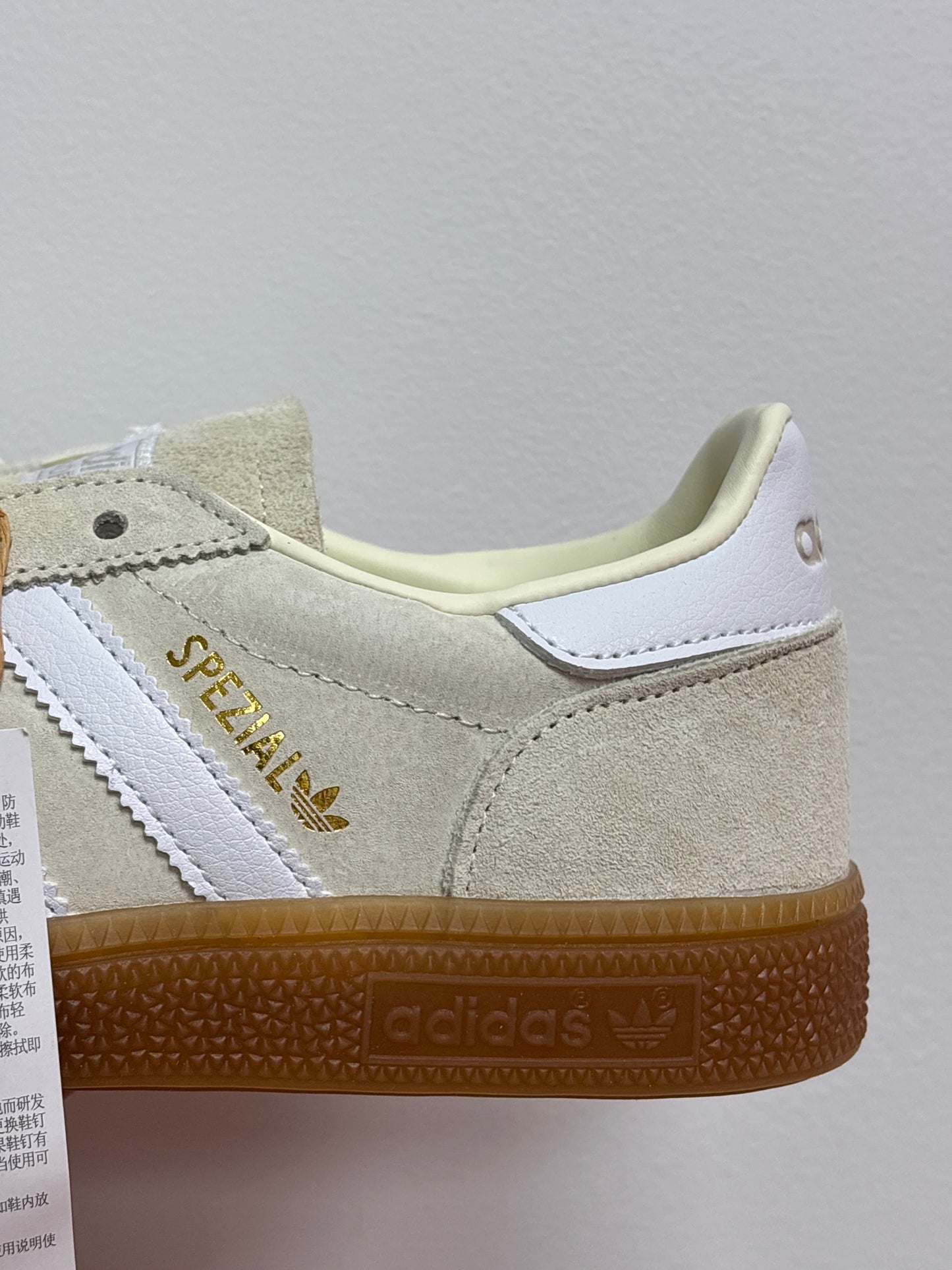 Deportivas spezial claras